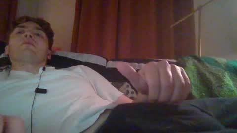 Snapshot of beautifulbeaver chatting on December 19, 2024, 9:17 pm beautifulbeaver online show from December 19, 2024, 9:17 pm