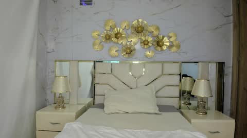   online show from April 5, 2026, 10:51 pm