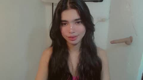 Snapshot of beautifultrixie chatting on May 22, 2026, 8:32 am TRIXIE online show from May 22, 2026, 8:32 am