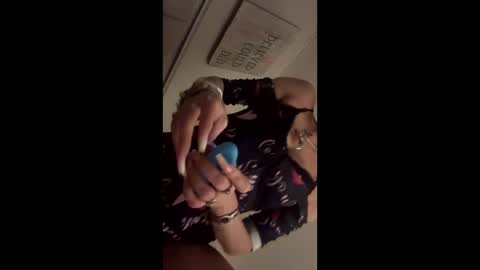 beauty0829 online show from October 27, 2025, 7:34 am