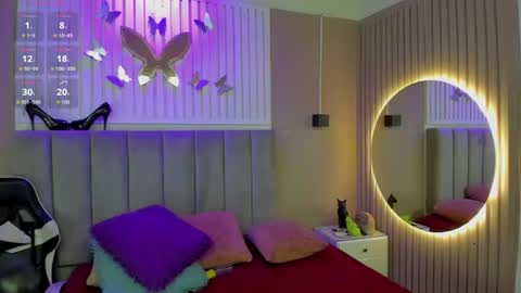 Chantall online show from July 15, 2026, 11:48 am