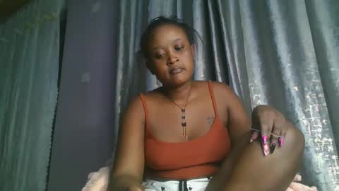 Snapshot of beauty_nana123 chatting on April 4, 2026, 5:32 pm beauty_nana123 online show from April 4, 2026, 5:32 pm