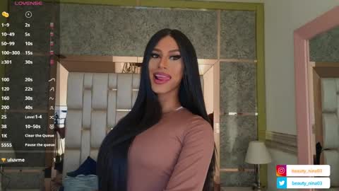 beauty_nina online show from June 6, 2026, 1:38 pm