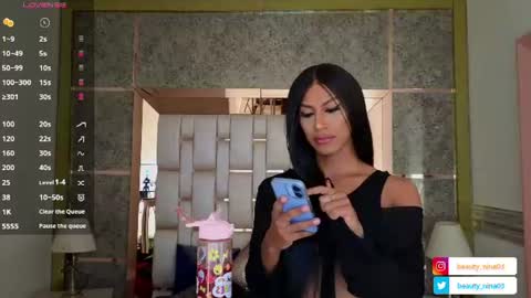 beauty_nina online show from June 19, 2026, 2:54 pm