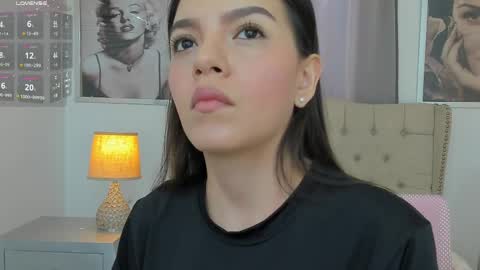 Ariana Reyes online show from May 22, 2026, 12:22 pm