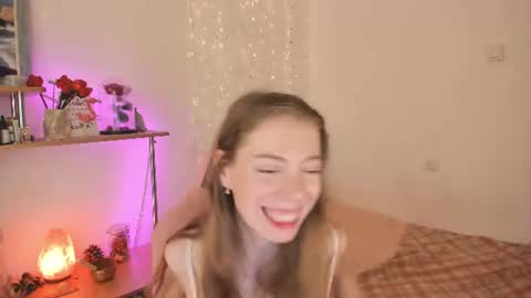 Snapshot of beautyeliise chatting on June 29, 2026, 8:20 am Eliise online show from June 29, 2026, 8:20 am
