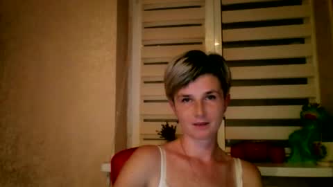 Snapshot of beautyksenia chatting on October 14, 2025, 7:03 pm BeautyKsenia online show from October 14, 2025, 7:03 pm