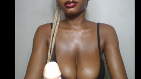 beautyslut1 online show from May 1, 2026, 4:44 pm