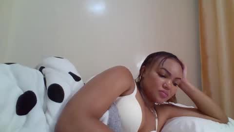 beautystar12 online show from May 17, 2026, 9:33 pm