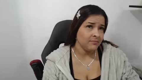Snapshot of beautyykarol chatting on November 24, 2025, 6:18 pm beautyykarol online show from November 24, 2025, 6:18 pm