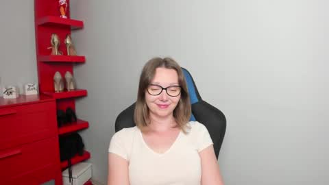 Zoe online show from May 26, 2026, 5:36 am