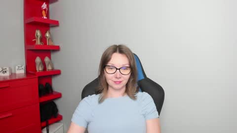 Zoe online show from June 1, 2026, 5:42 am