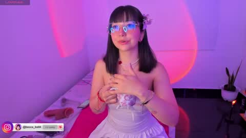 Snapshot of becca_be_ chatting on May 27, 2026, 4:20 am Becca is here online show from May 27, 2026, 4:20 am