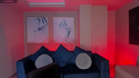 Am Becca online show from November 26, 2025, 6:53 pm