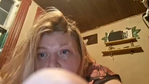 Snapshot of beccadream420 chatting on August 1, 2026, 8:13 am beccadream420 online show from August 1, 2026, 8:13 am