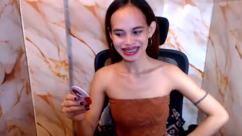 Snapshot of beccamiller22 chatting on June 29, 2026, 11:49 pm becca online show from June 29, 2026, 11:49 pm