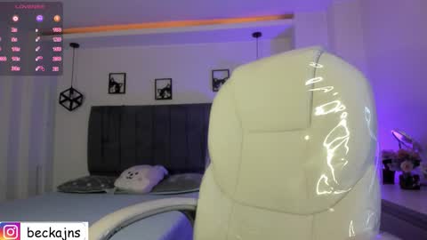 Snapshot of beck__jones chatting on October 22, 2025, 2:17 pm Marzhie online show from October 22, 2025, 2:17 pm