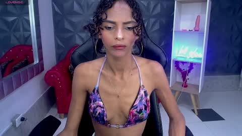 becky_lynch_102 online show from February 9, 2026, 5:39 pm