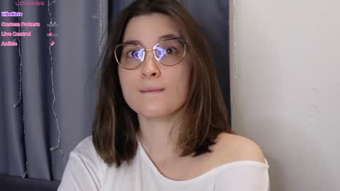 Snapshot of beckymartens chatting on September 12, 2025, 2:11 am BeckyMartens come join me on while im offline here online show from September 12, 2025, 2:11 am