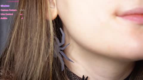 Snapshot of beckymartens chatting on October 31, 2025, 2:45 am BeckyMartens come join me on while im offline here online show from October 31, 2025, 2:45 am