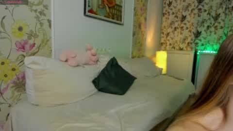Snapshot of bedroomvhs chatting on May 11, 2026, 8:28 pm Alex Sophia online show from May 11, 2026, 8:28 pm
