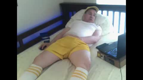 Snapshot of bedwetboy chatting on May 25, 2026, 2:12 pm Bedwetboys online show from May 25, 2026, 2:12 pm