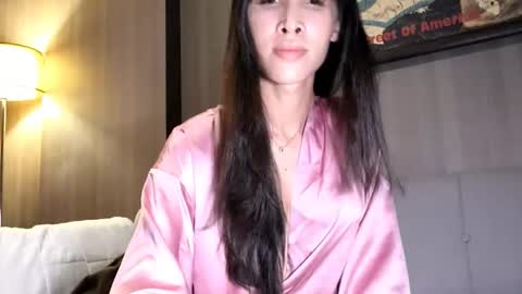 Snapshot of bee_thai chatting on May 4, 2026, 4:36 pm bee_thai online show from May 4, 2026, 4:36 pm