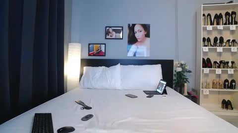 Snapshot of beebeethai chatting on November 18, 2025, 1:33 am Bee if you ever see the girl who can take 12 inch all the way inside the ass try me online show from November 18, 2025, 1:33 am