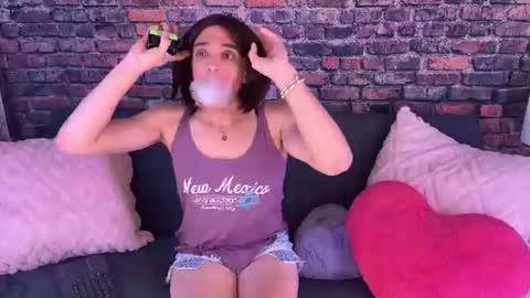 Roxy Runs Far online show from August 8, 2026, 12:29 pm