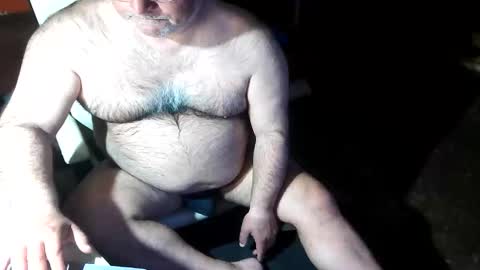 Snapshot of beers19 chatting on February 27, 2026, 3:23 pm beers19 online show from February 27, 2026, 3:23 pm