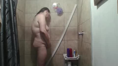 Snapshot of beesmithfield chatting on June 1, 2026, 8:16 am beesmithfield online show from June 1, 2026, 8:16 am