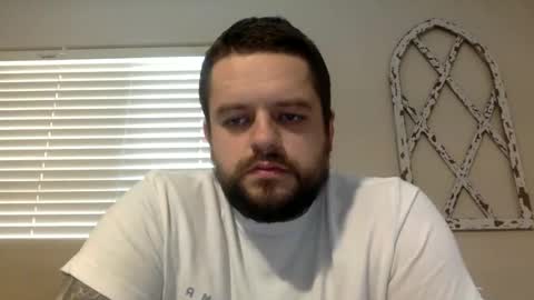 Snapshot of beginnersluck111 chatting on December 3, 2025, 3:43 pm Beginners Luck online show from December 3, 2025, 3:43 pm