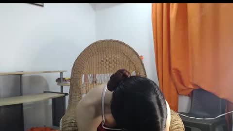 bela online show from November 10, 2025, 11:37 pm