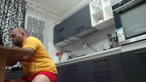 Snapshot of bela747741 chatting on December 9, 2024, 7:29 pm kevin and Bella online show from December 9, 2024, 7:29 pm