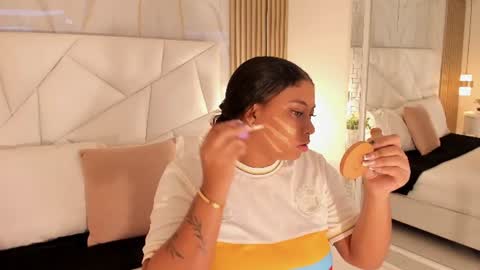 Snapshot of belacampbell chatting on June 18, 2026, 5:41 am Bela online show from June 18, 2026, 5:41 am