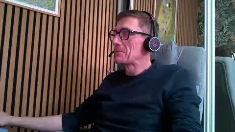 SexFriendFrance online show from February 25, 2026, 9:30 am