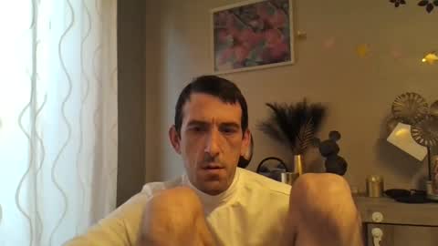 Snapshot of belgianboy33 chatting on January 13, 2025, 8:37 am Dreamcock online show from January 13, 2025, 8:37 am