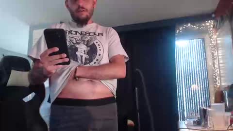 Snapshot of belgianredneck chatting on May 13, 2026, 12:13 pm A Belgian Redneck online show from May 13, 2026, 12:13 pm