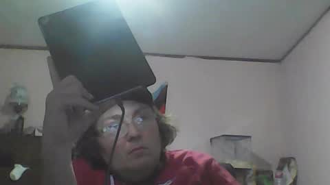Snapshot of bella2424 chatting on August 1, 2026, 11:03 pm Bella jaramillo online show from August 1, 2026, 11:03 pm