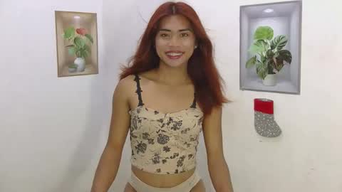 Snapshot of bella_bliss14 chatting on February 1, 2026, 4:05 pm bella_bliss14 online show from February 1, 2026, 4:05 pm