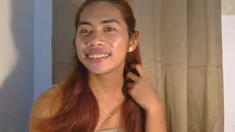 Snapshot of bella_bliss14 chatting on March 1, 2026, 4:42 pm bella_bliss14 online show from March 1, 2026, 4:42 pm