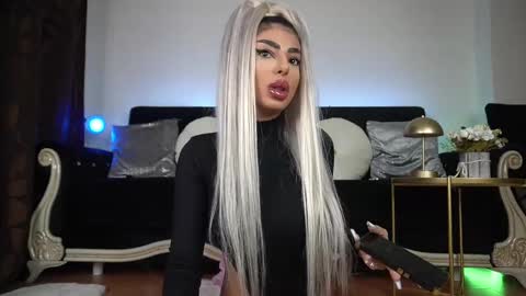 Emma  Bella online show from February 16, 2025, 10:43 pm