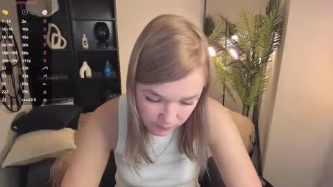 Bella online show from October 24, 2025, 6:10 am