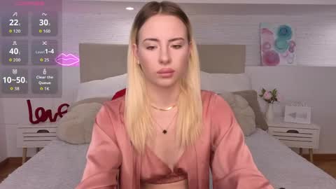 Bella online show from May 13, 2026, 9:11 pm