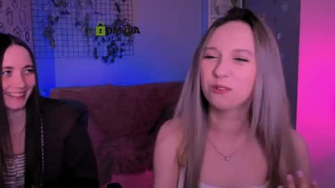 Bella online show from April 8, 2026, 7:25 pm