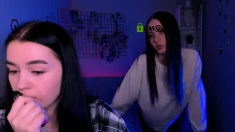 Bella online show from April 10, 2026, 7:40 pm