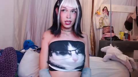 Snapshot of bella_gonvill chatting on June 2, 2026, 6:04 am bella_gonvill online show from June 2, 2026, 6:04 am