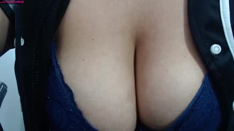 lady online show from February 14, 2025, 8:48 pm