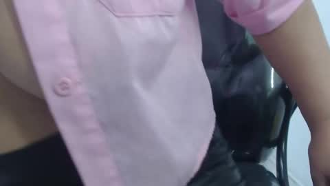 lady online show from March 9, 2025, 1:26 pm