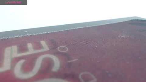 lady online show from March 12, 2025, 11:33 pm